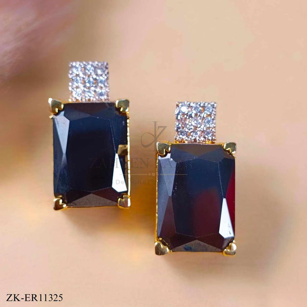 SQUARE EARRINGS