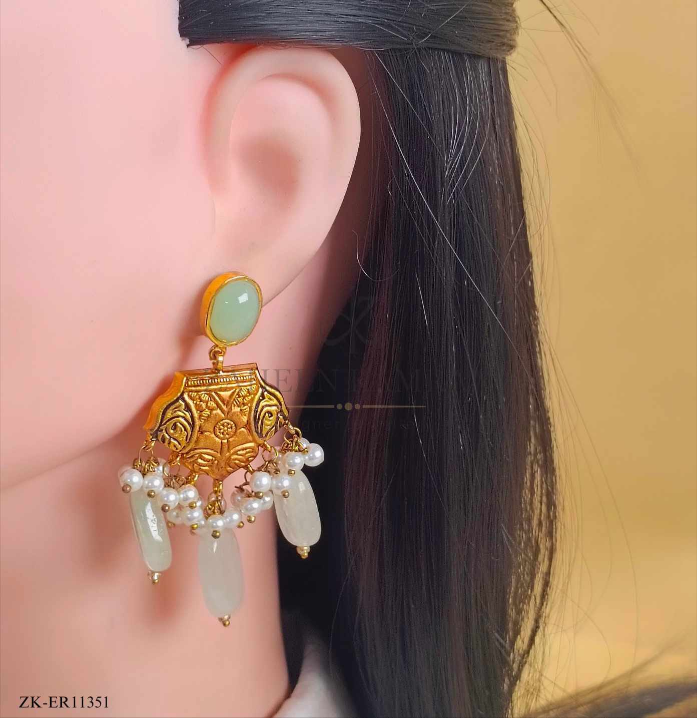 EMERALD EARRINGS