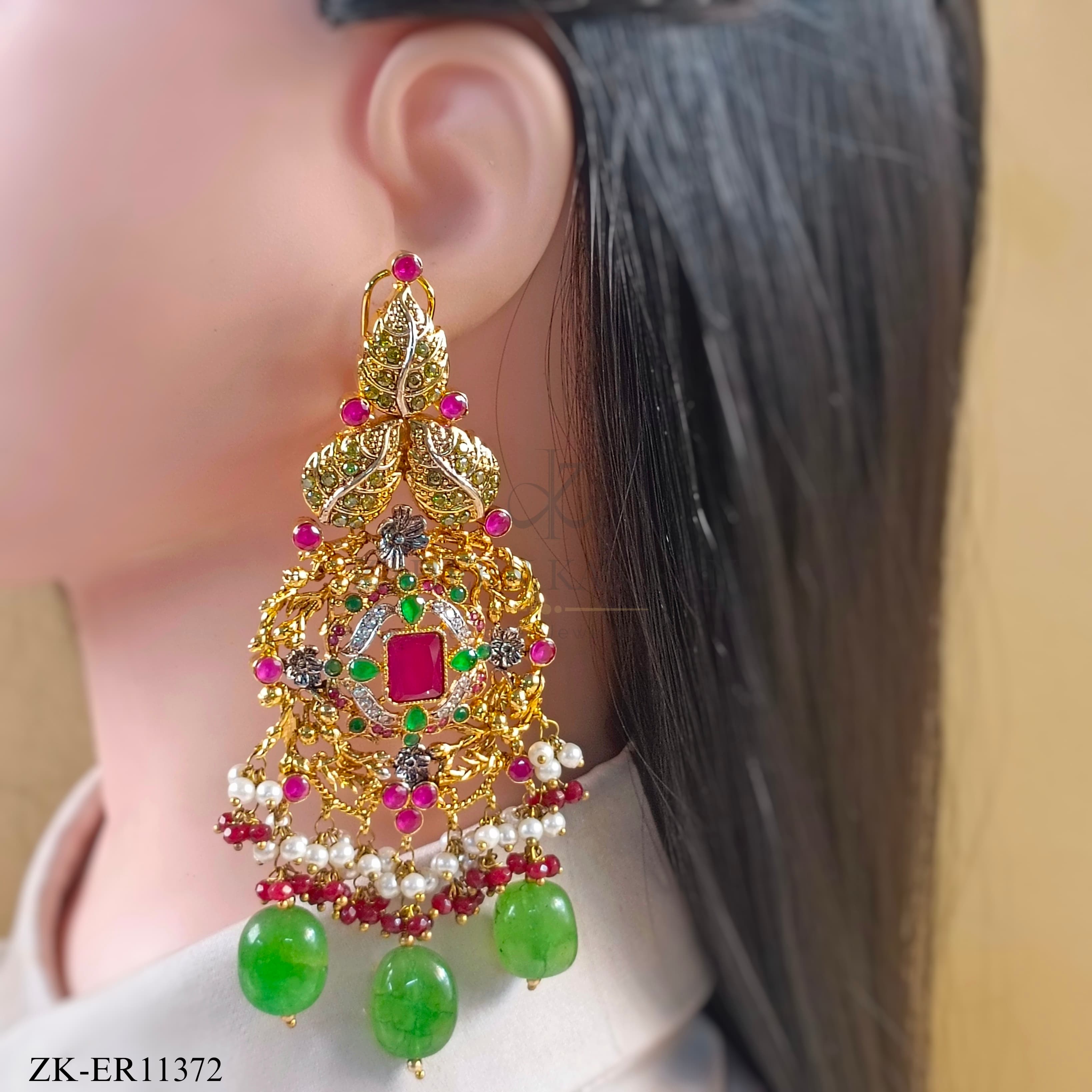 EMERALD EARRINGS