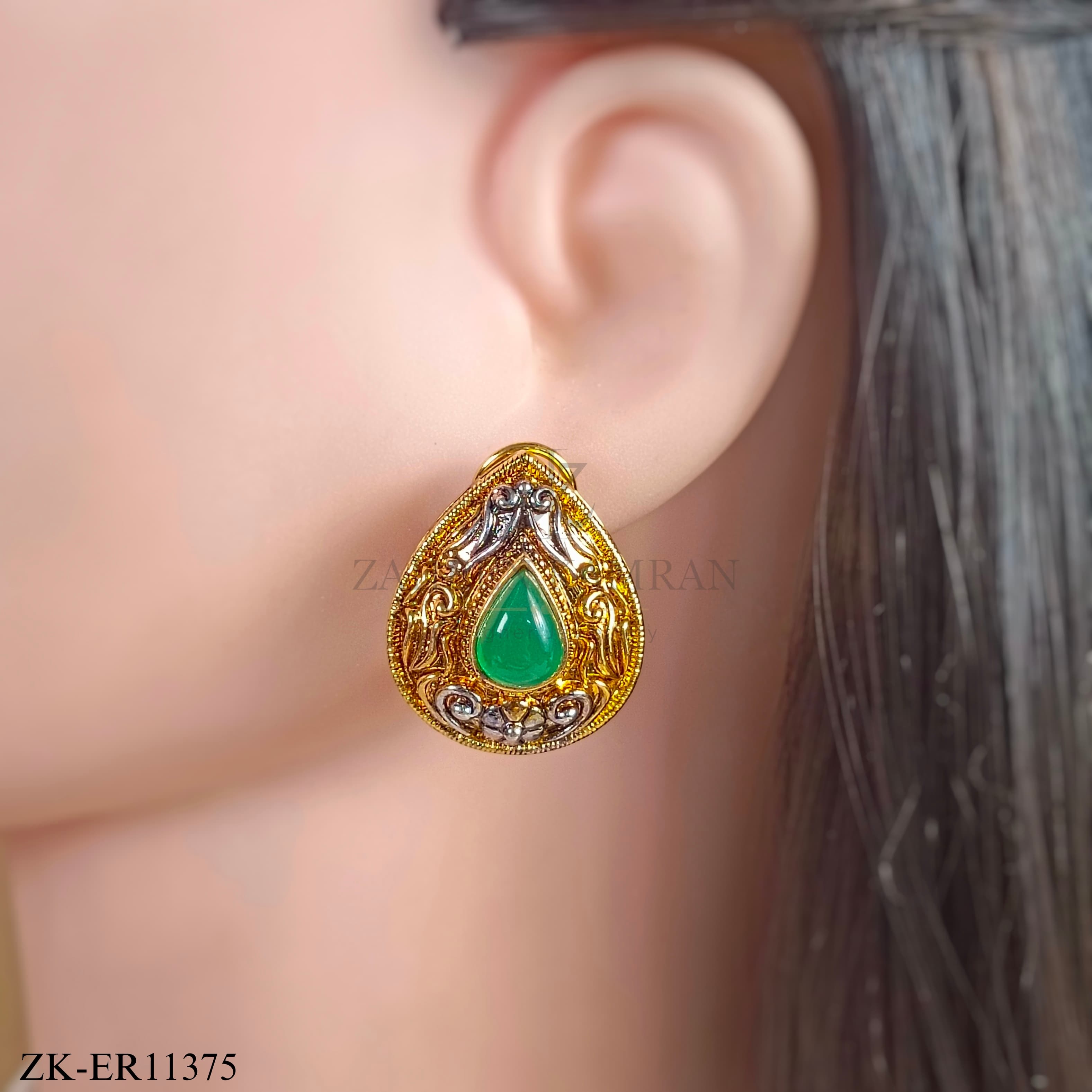 EMERALD EARRINGS