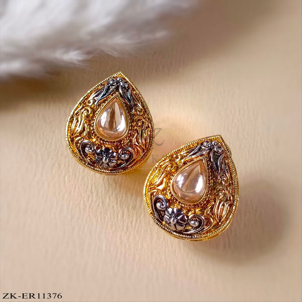 CHAMPAGNE EARRINGS