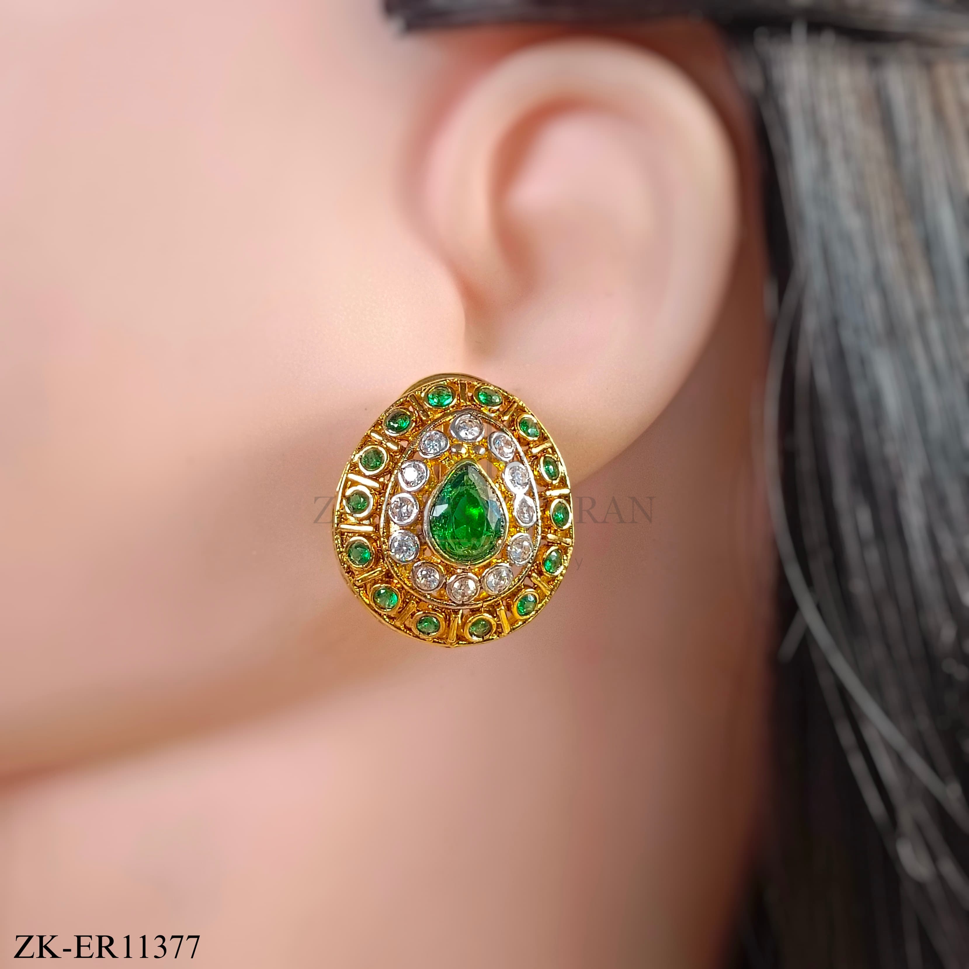 EMERALD EARRINGS