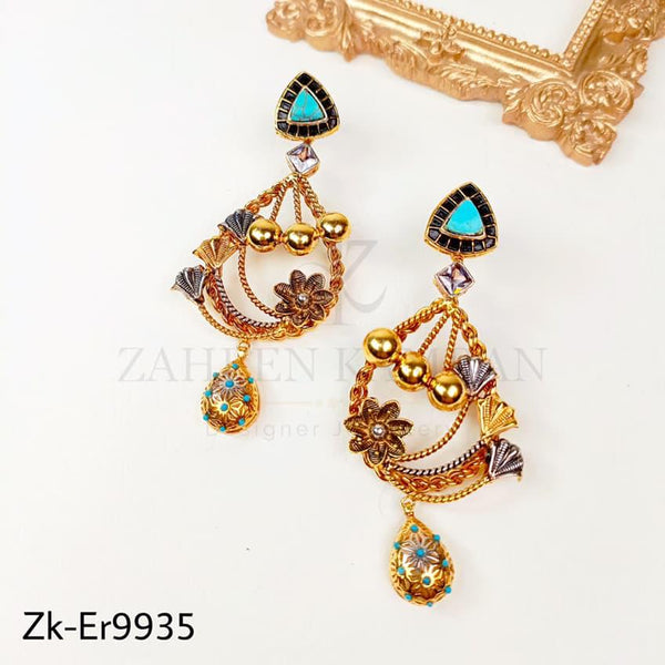 UNIQUE STYLE EARRINGS