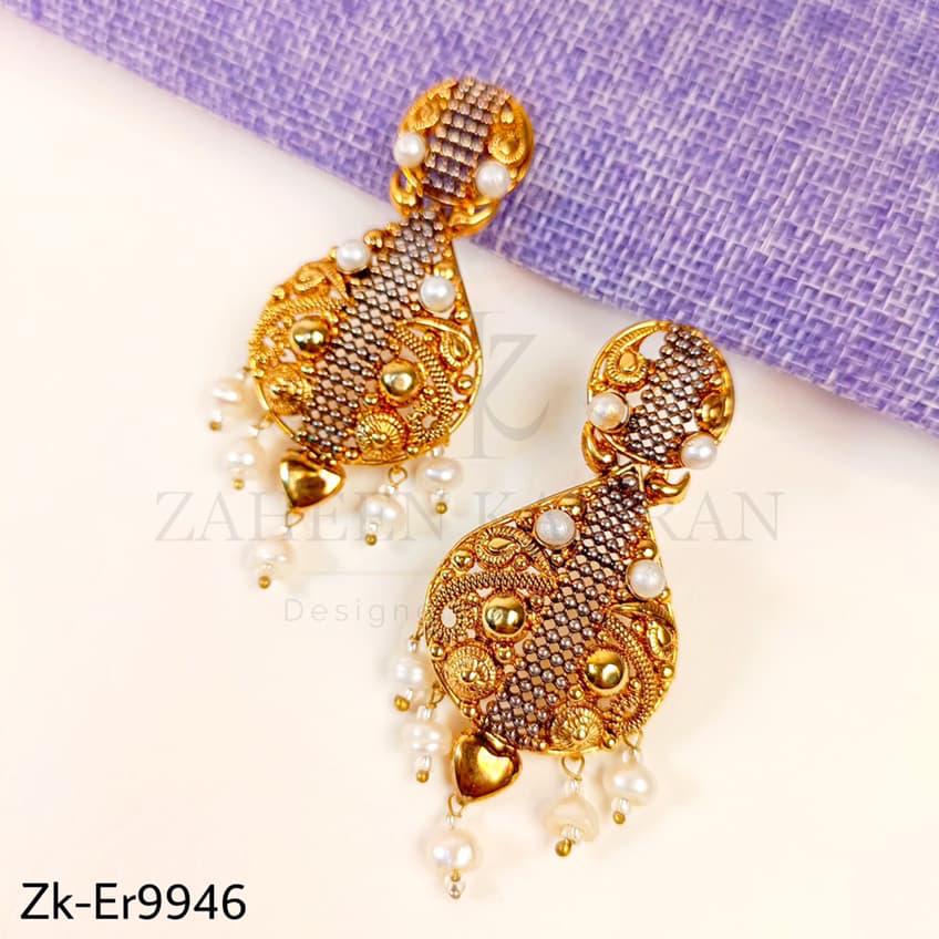 ANTIQUE GOLDEN EARRINGS