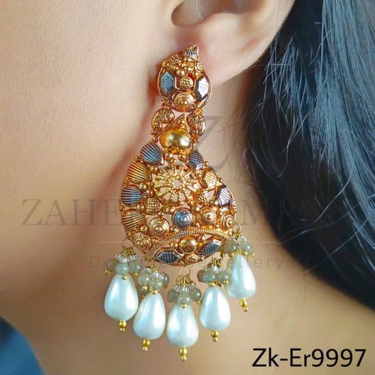 ANTIQUE PETAL EARRINGS