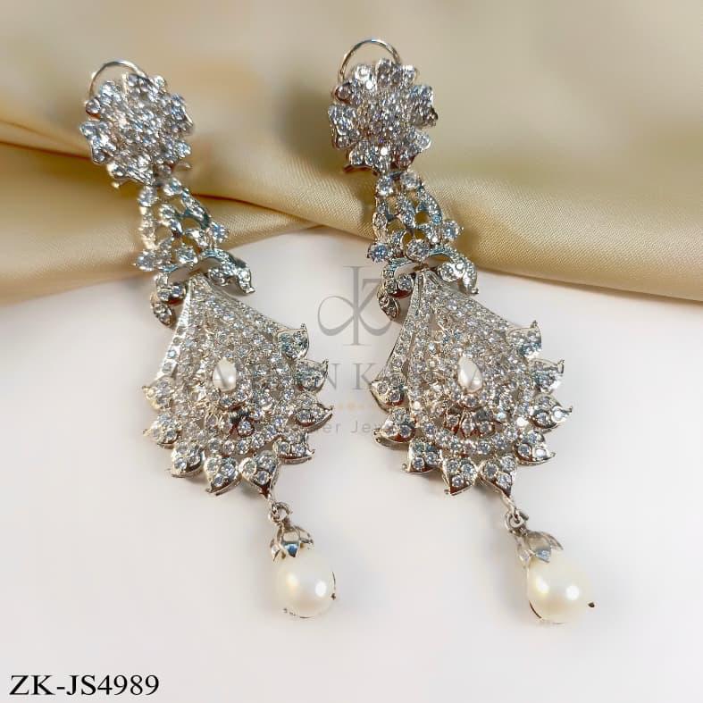 ZIRCONIAN SILVER SET