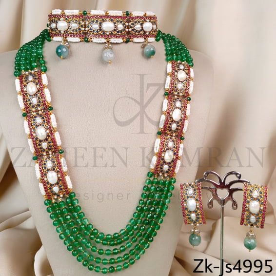 5 Layer Emraled Pendent Set