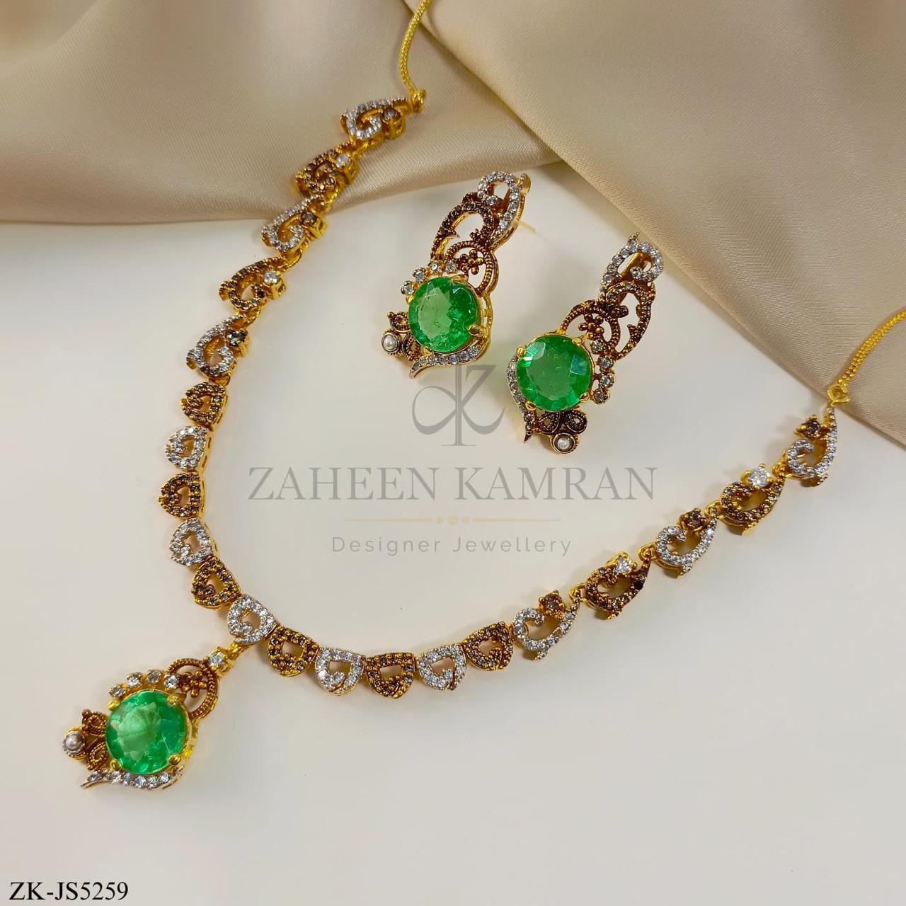 EMERALD SET