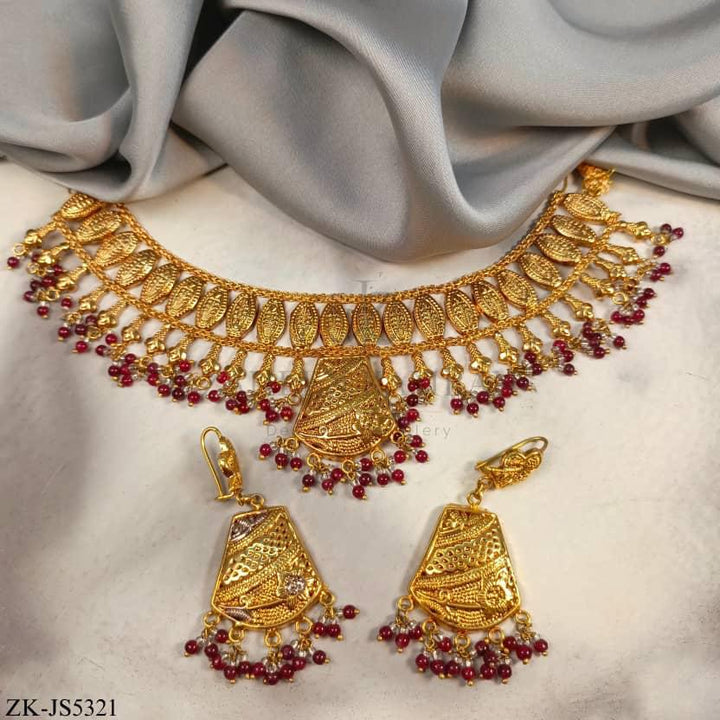 GOLDEN SET