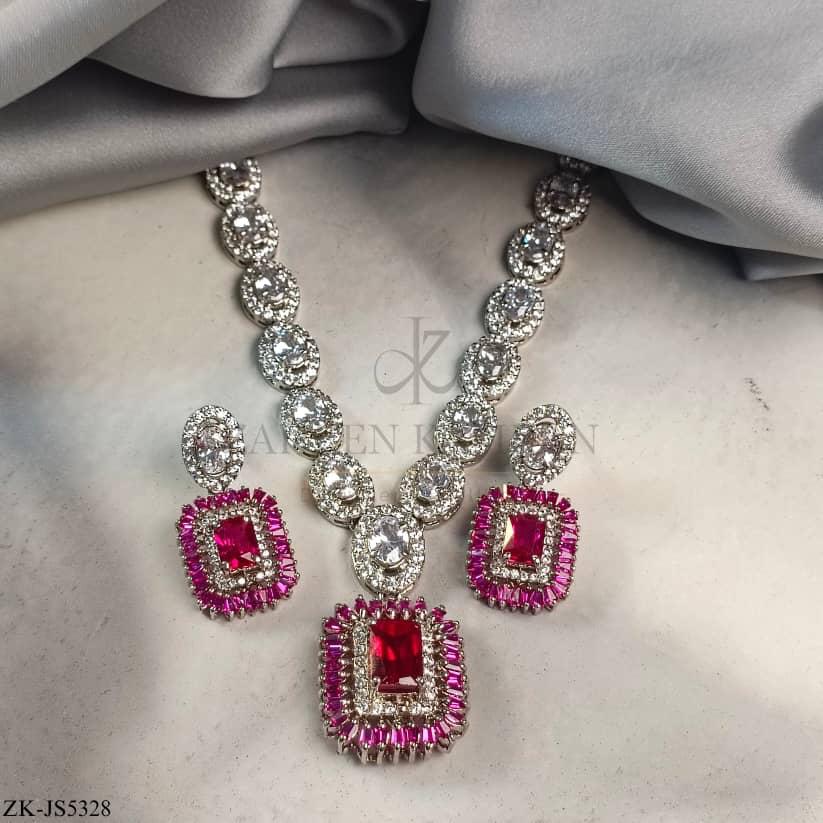 SQUARE SILVER SET