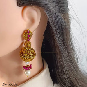 ANTIQUE SET