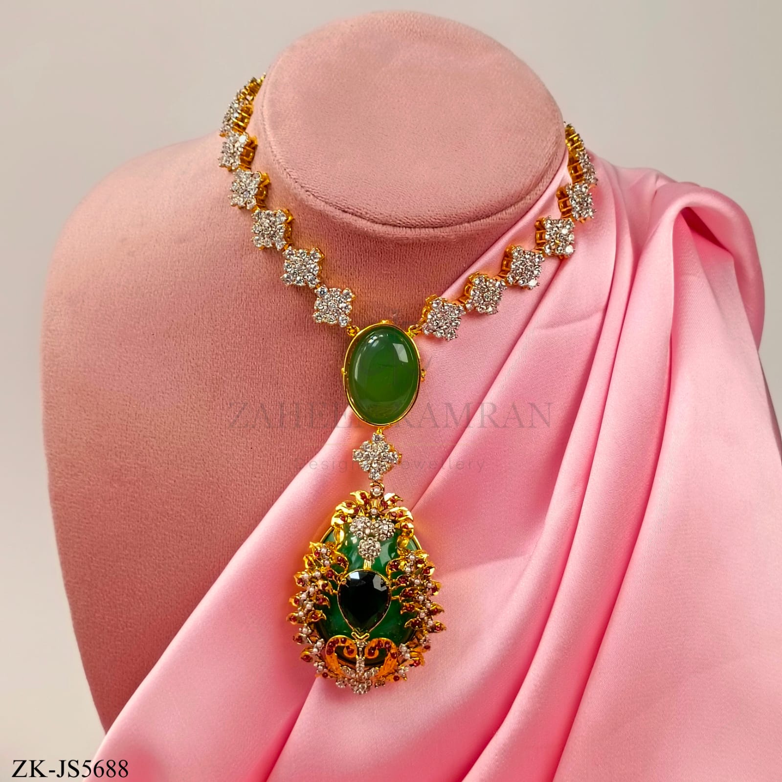 EMERALD SET