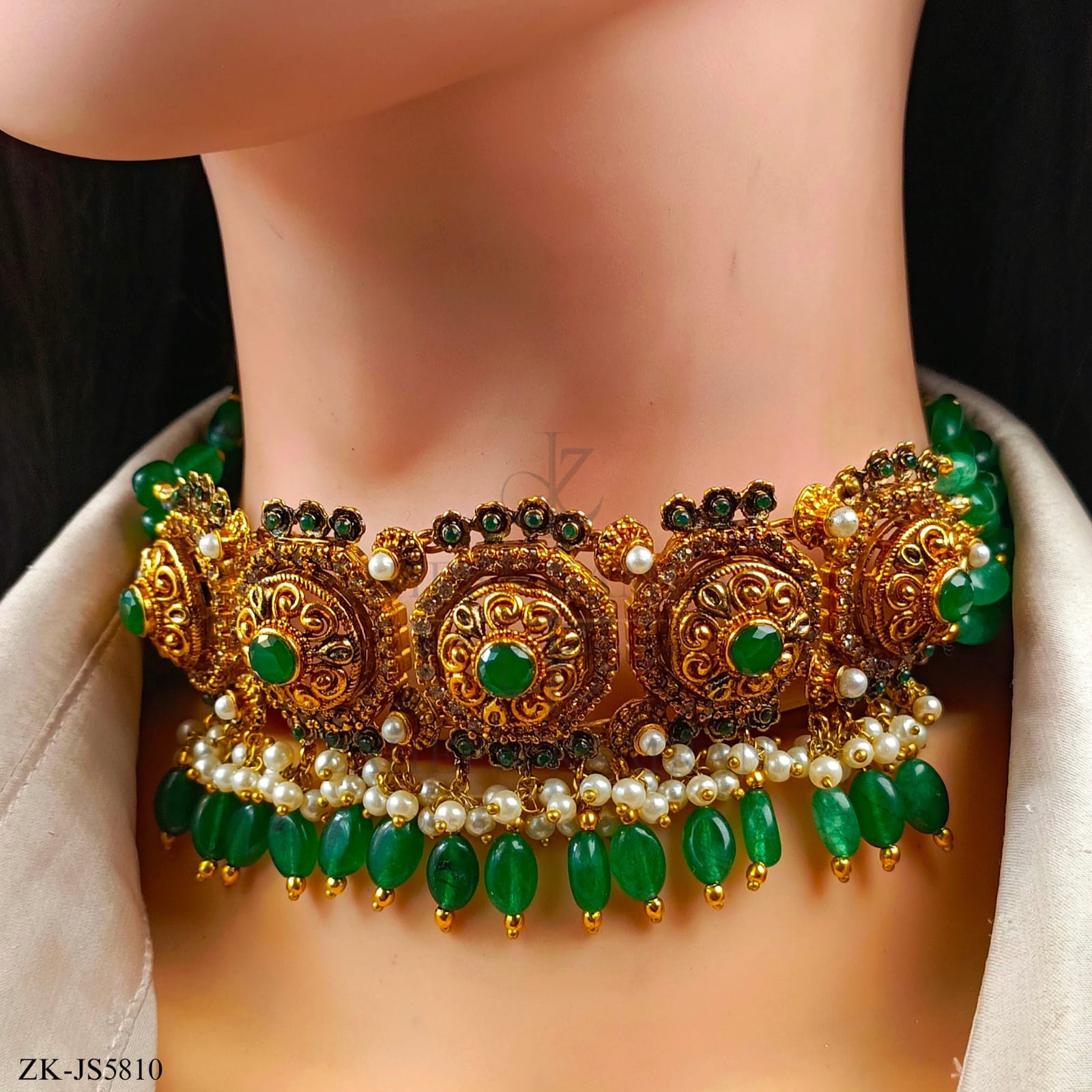 EMERALD SET