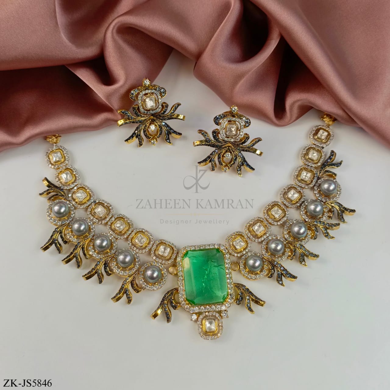EMERALD KUNDAN SET