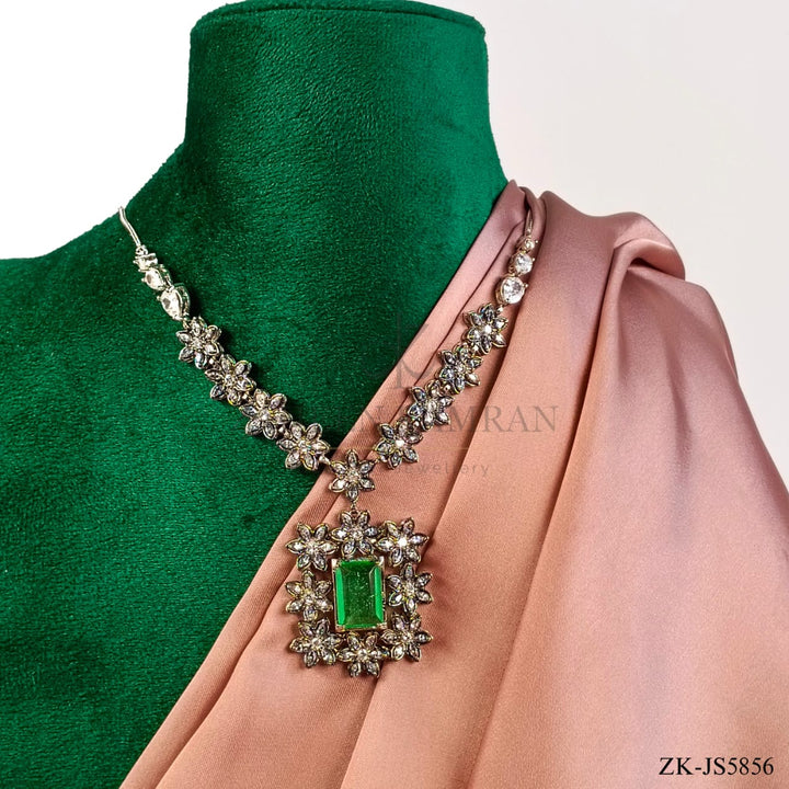 EMERALD SET