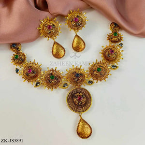 ANTIQUE SET