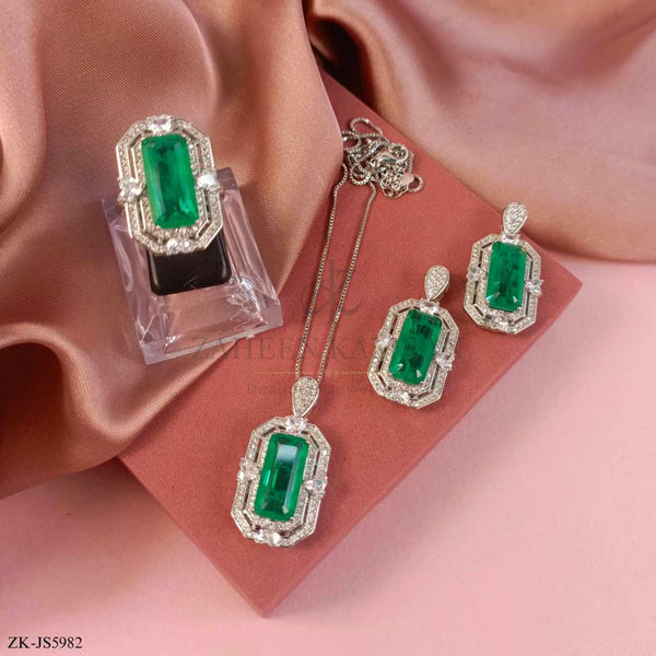 EMERALD SET