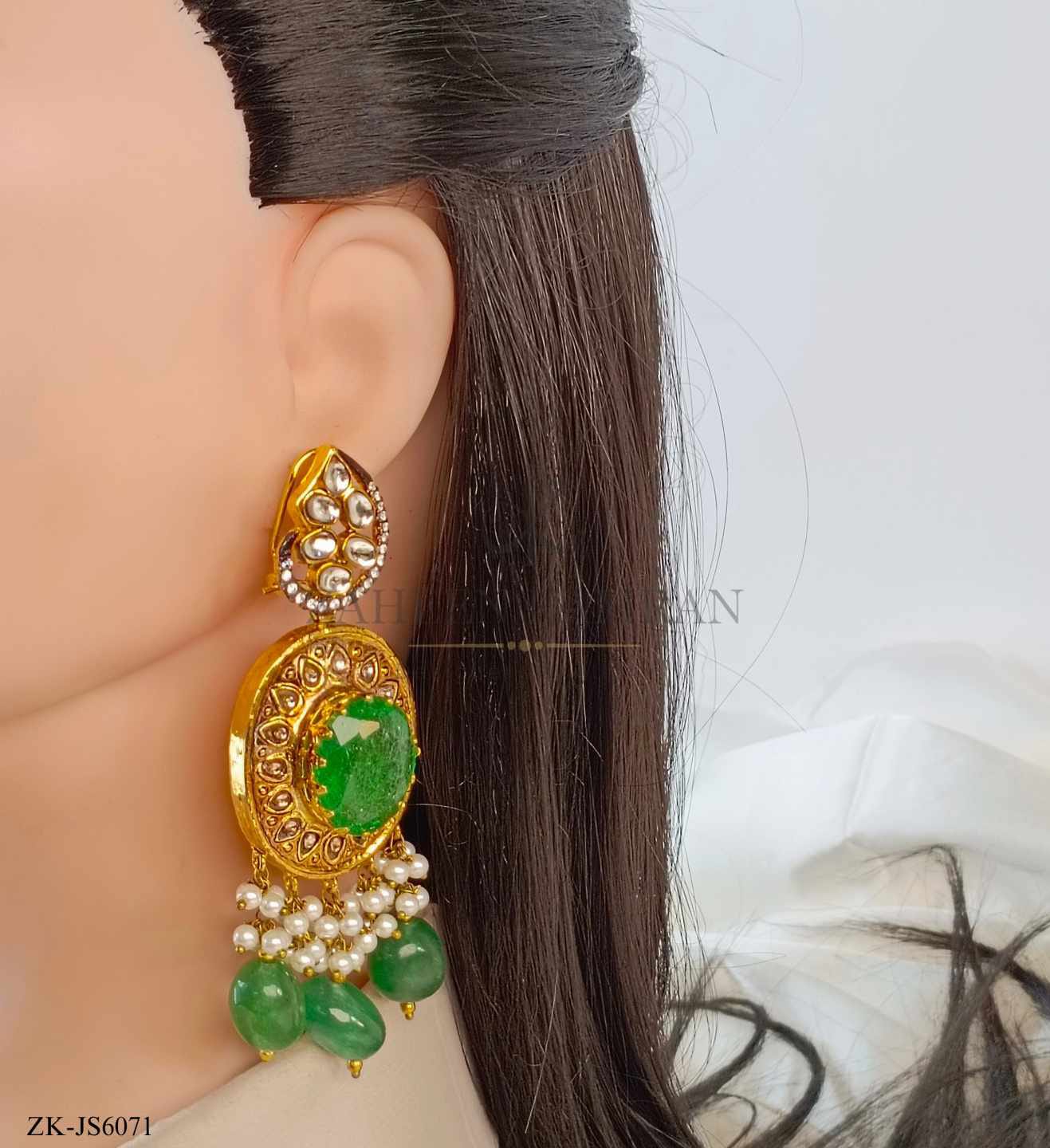 EMERALD CHOKER SET
