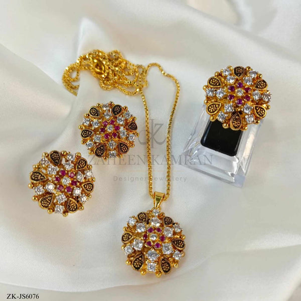 ANTIQUE SET