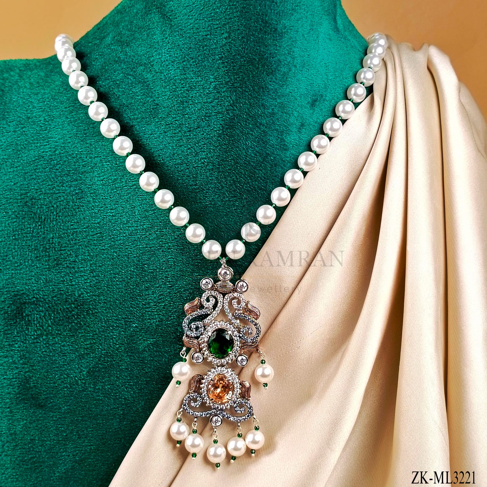 EMERALD MALA