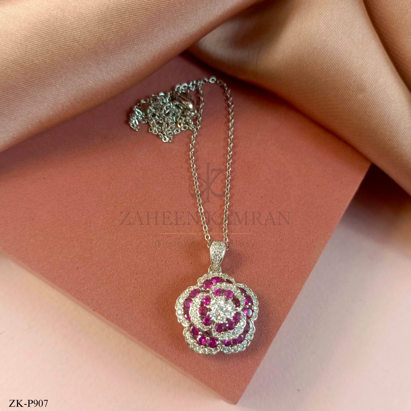 FLORAL PENDANT
