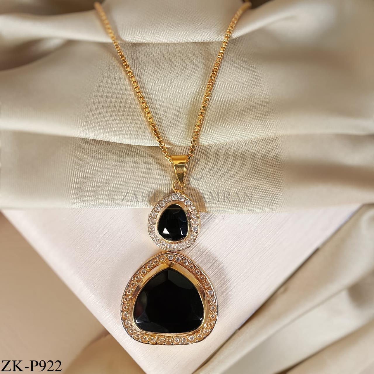 BLACK ONYX PENDANT
