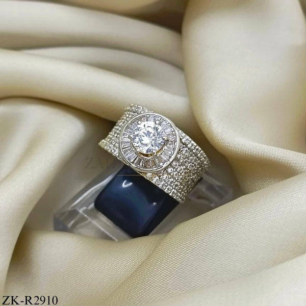 ZIRCONIAN RING