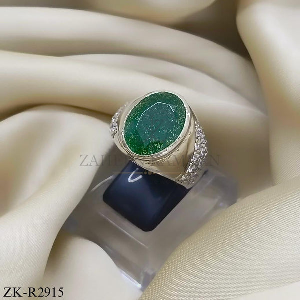 EMERALD RING