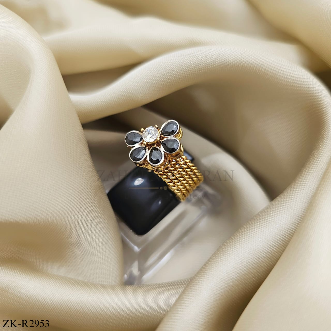 FLORET RING