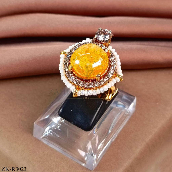 YELLOW JADE RING