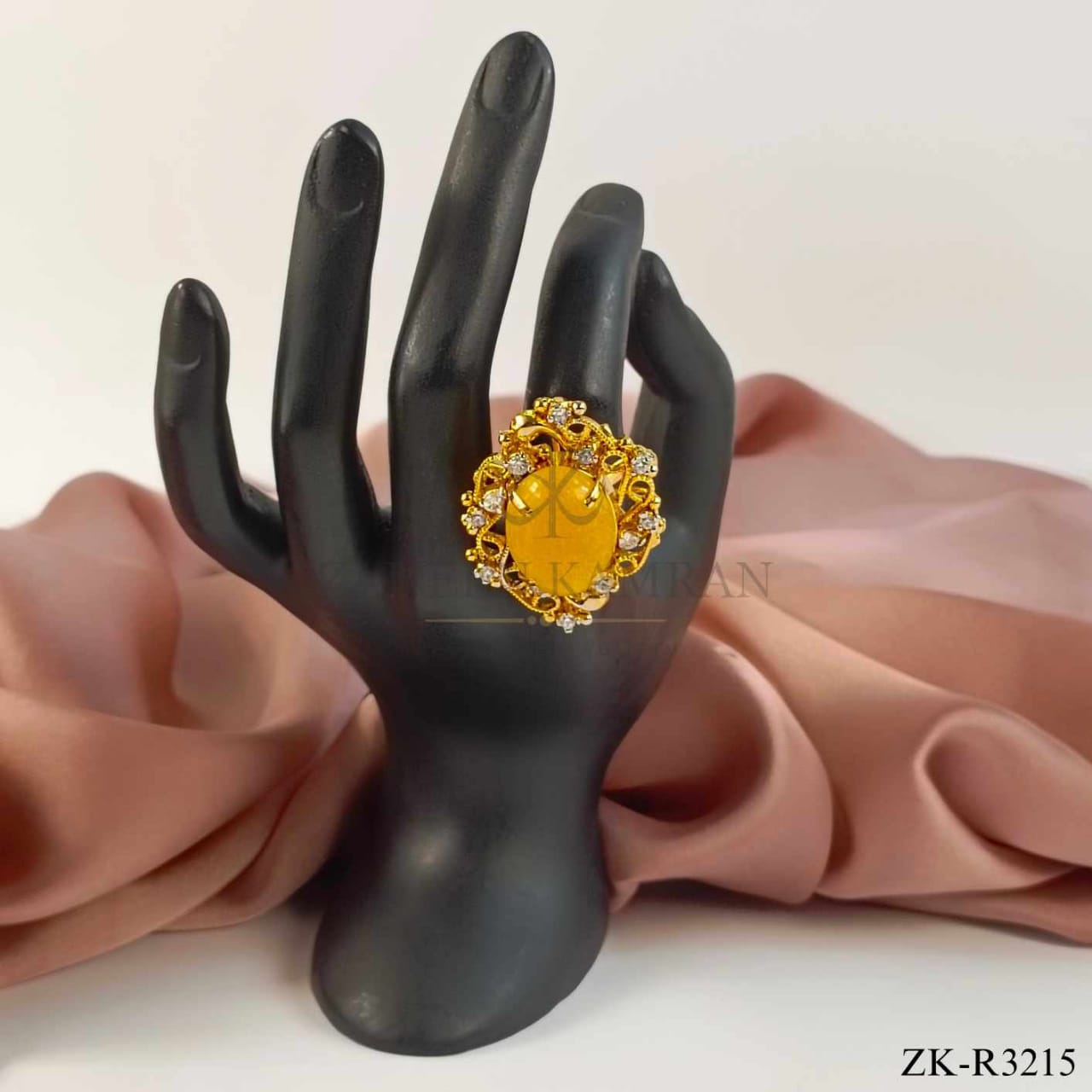 YELLOW JADE RING