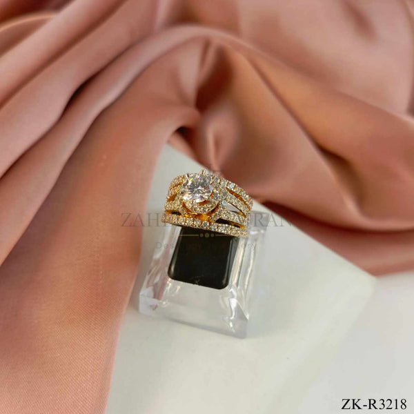 ZIRCONIAN RING