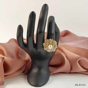 CUT STONES RING