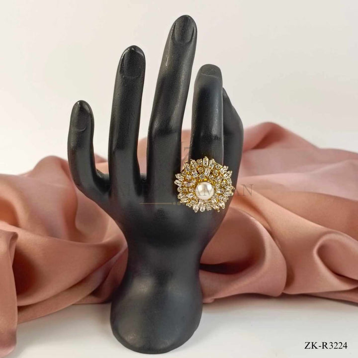 CUT STONES RING
