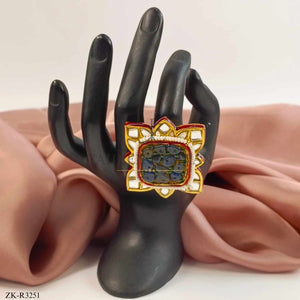 SQUARE RING