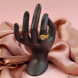 ZIRCONS RING