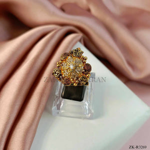 ANTIQUE RING