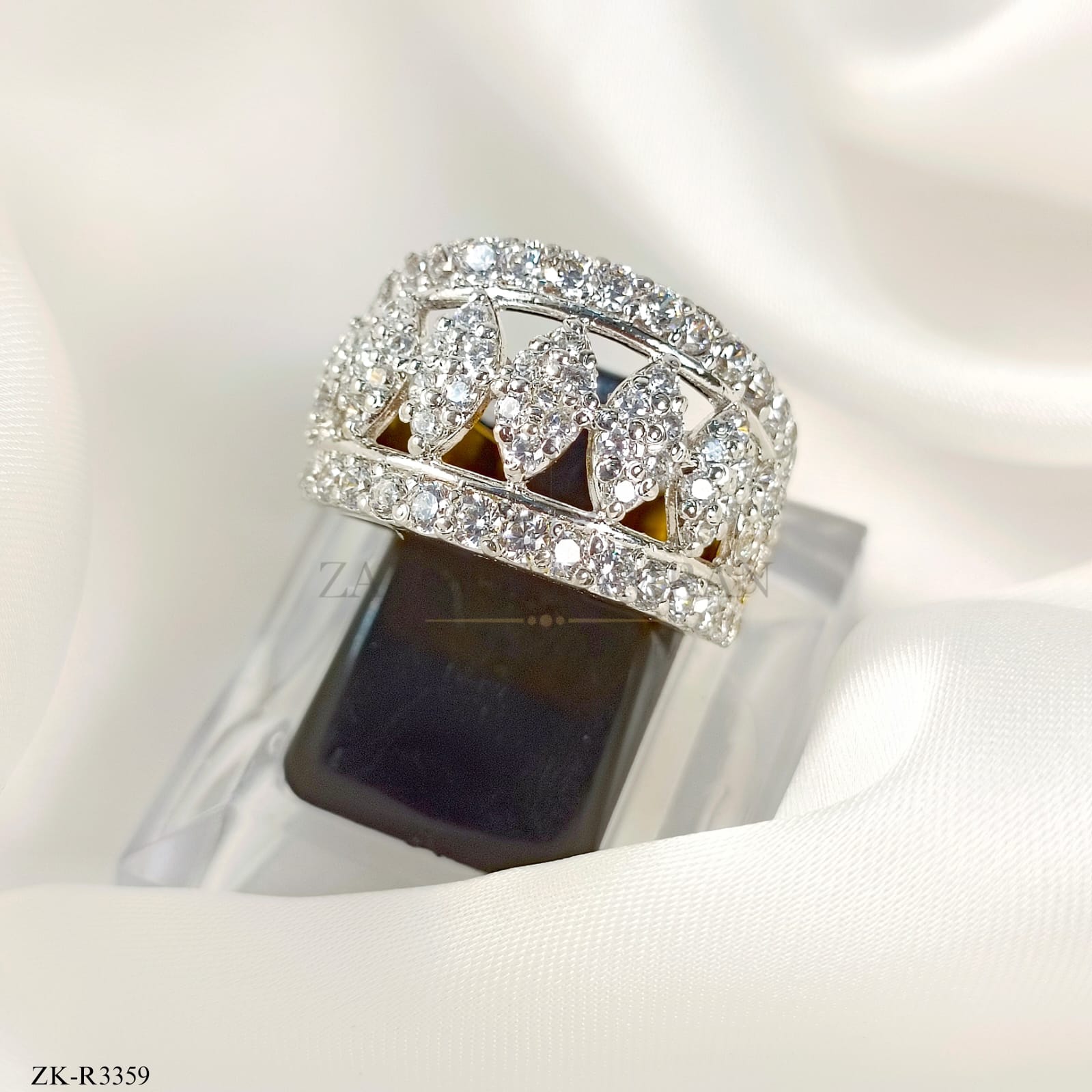 925 ZIRCONIAN SILVER RING