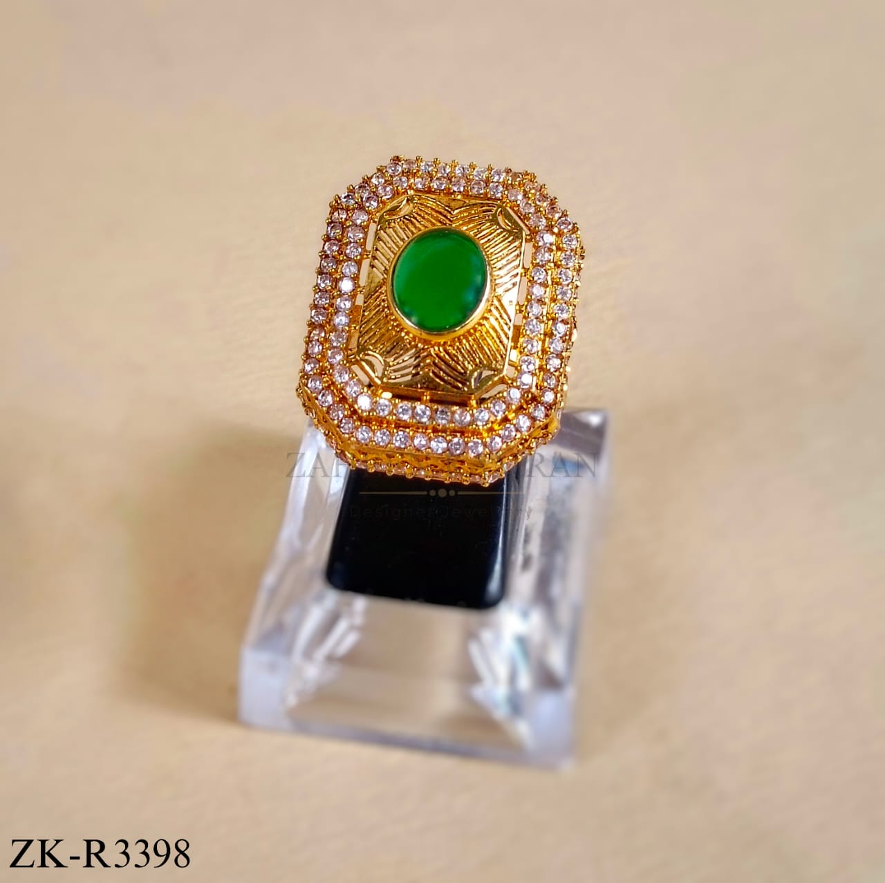 EMERALD RING