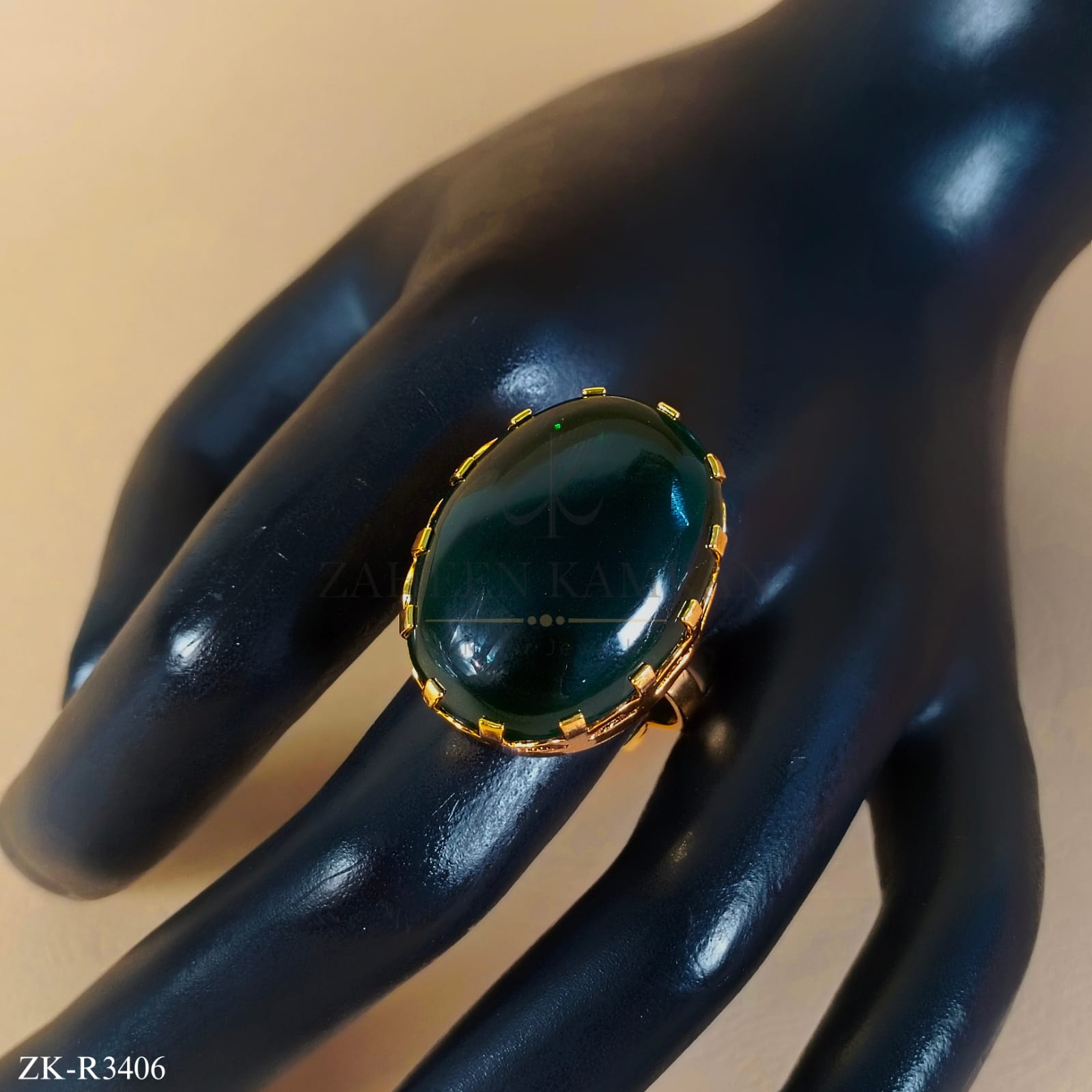 EMERALD RING