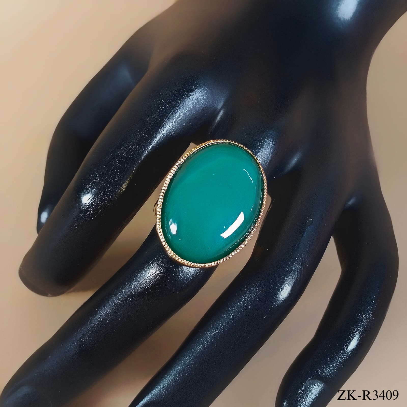 EMERALD RING